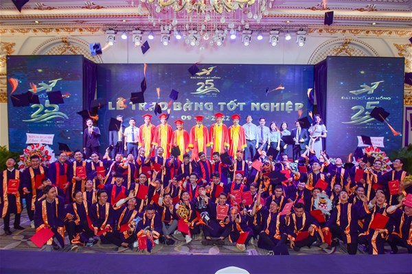Đại học Lạc Hồng tổ chức lễ tốt nghiệp cho hơn 400 Tân cử nhân, Tân kỹ sư vào ngày 9/7/2022 vừa qua